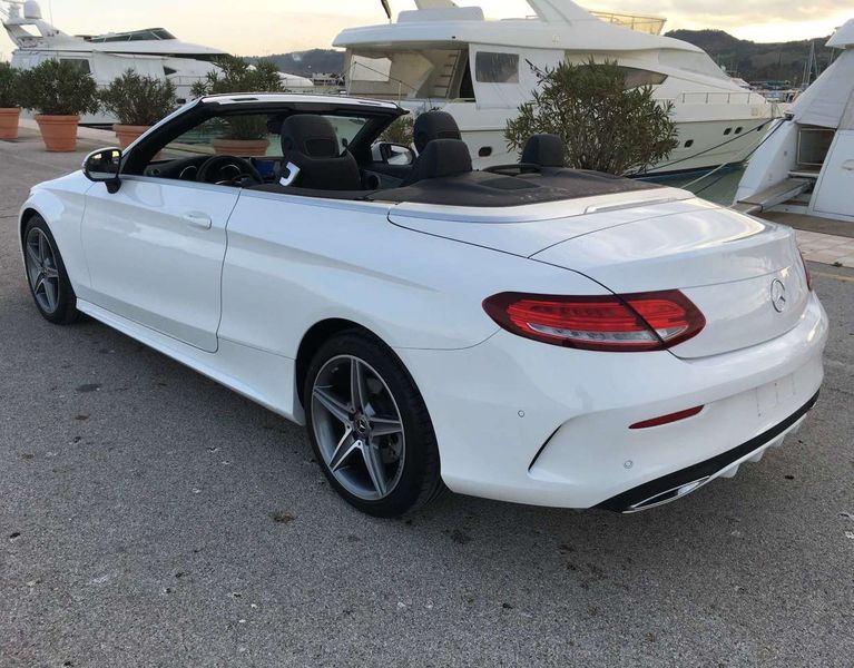 Mercedes-Benz C-Class • 2018 • 119,000 km 5