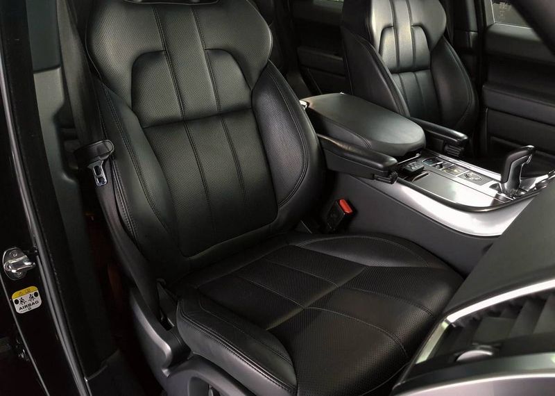 Land Rover Range Rover • 2014 • 90,000 km 2