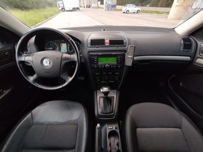 Škoda Octavia • 2008 • 193,000 km 3