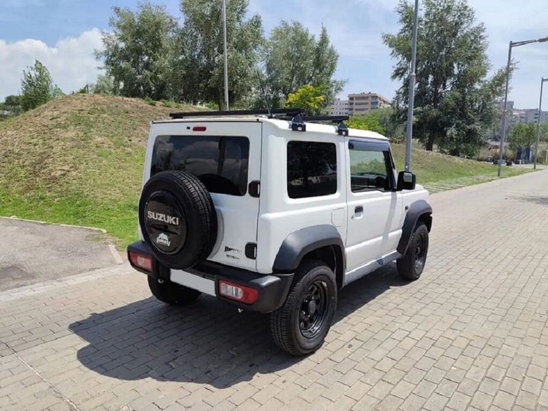Suzuki Jimny • 2020 • 36,000 km 7