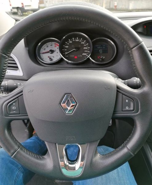 Renault Meganne • 2012 • 129,999 km 2