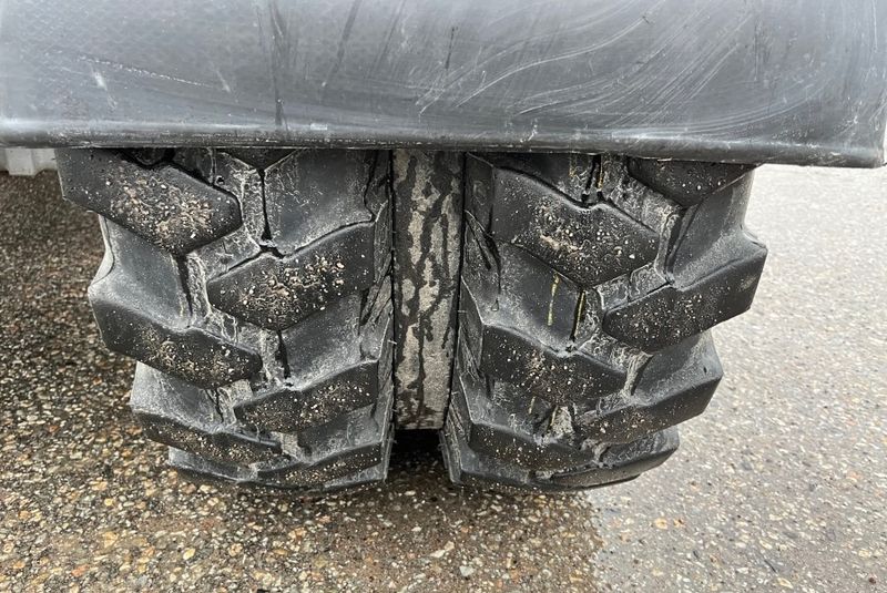 Titan Pelle Takeuchi TB295W • 2018 • 37,727 km 5