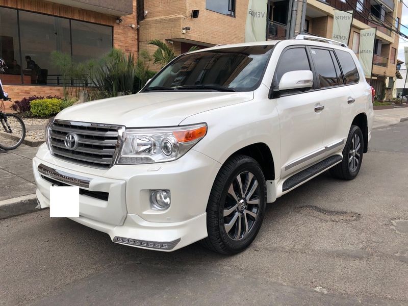 Toyota Sequoia • 2015 • 100,000 km 1