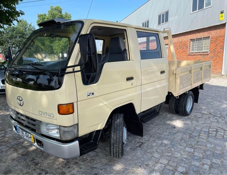 Toyota Dyna • 2001 • 207,000 km 4