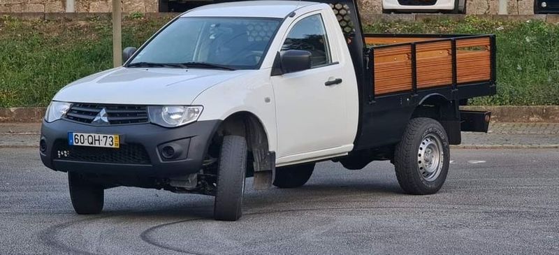 Mitsubishi L200 • 2015 • 270,000 km 2