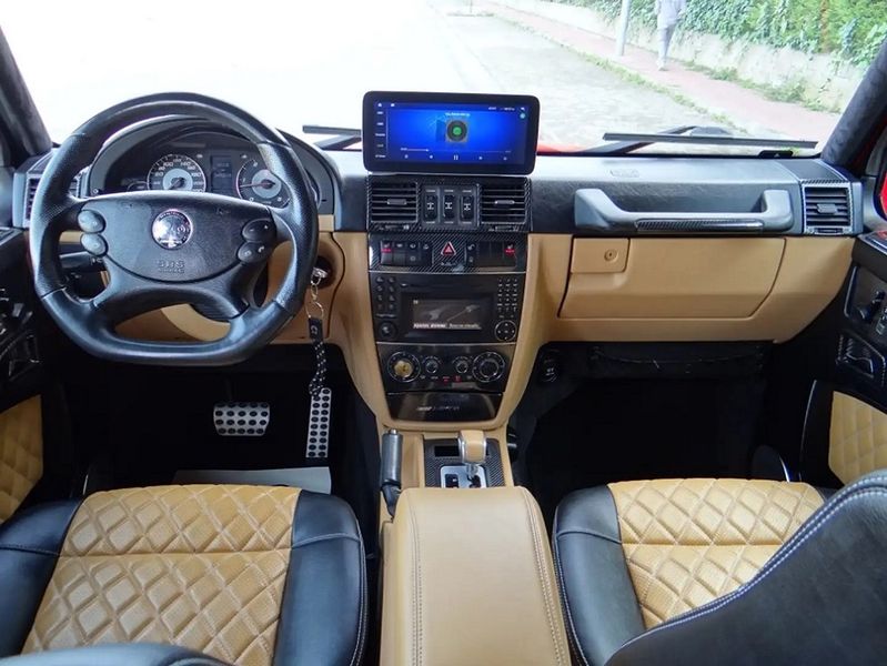 Mercedes-Benz G-Class • 2010 • 349,000 km 12