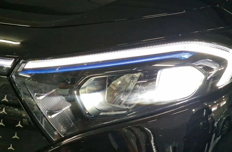 Mercedes-Benz A • 2025 • 5,652 km 10