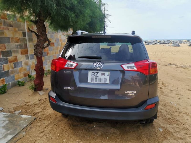 Toyota RAV4 • 2014 • 77,000 km 9
