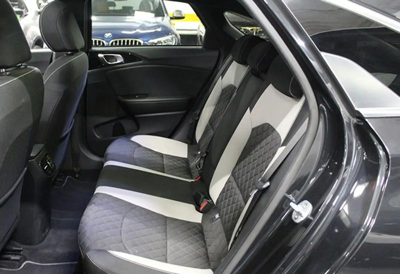 Kia Pro Cee`d • 2019 • 83,544 km 2