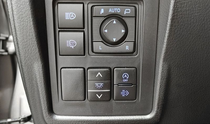 Toyota Land Cruiser • 2022 • 21,500 km 15