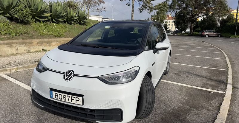 Volkswagen ID.4 • 2021 • 98,500 km 1