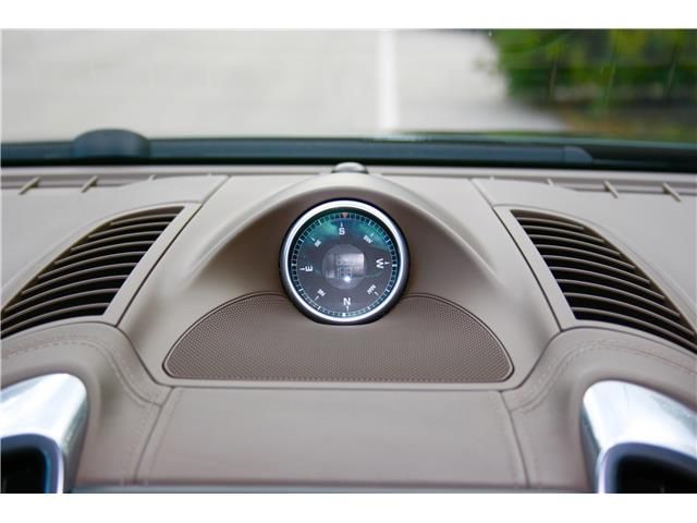 Porsche Cayenne • 2011 • 226,000 km 2