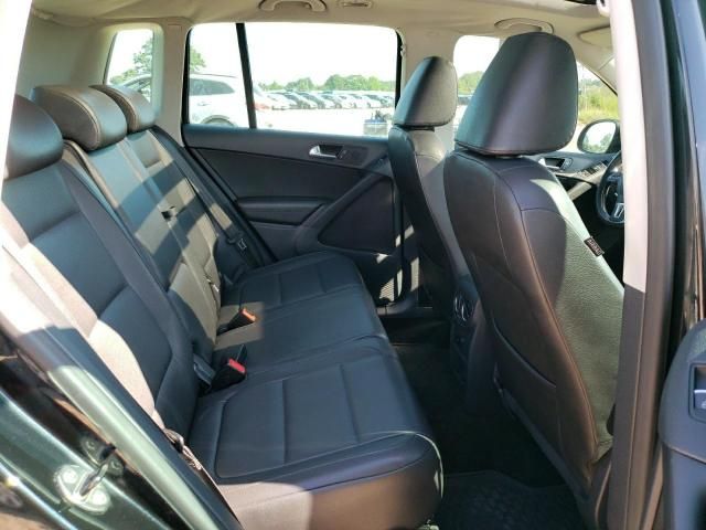Volkswagen Tiguan Limited • 2011 • 10,000 mi 8