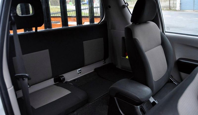 Mitsubishi Carisma • 2013 • 130,000 km 2