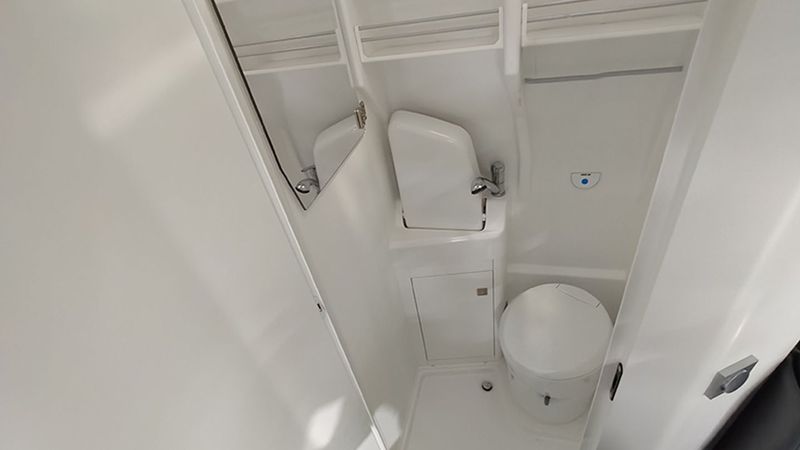 Volkswagen California • 2024 • 6,901 km 4