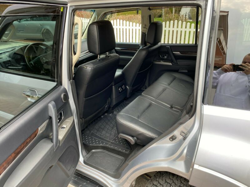 Mitsubishi Pajero • 2016 • 112,556 km 11