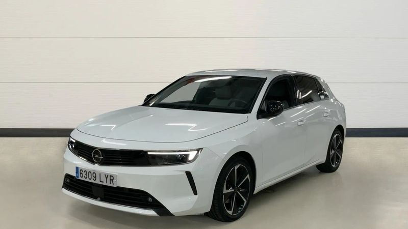 Opel Astra • 2022 • 54,720 km 1