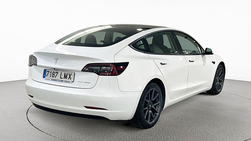 Tesla Model 3 • 2021 • 94,136 km 3
