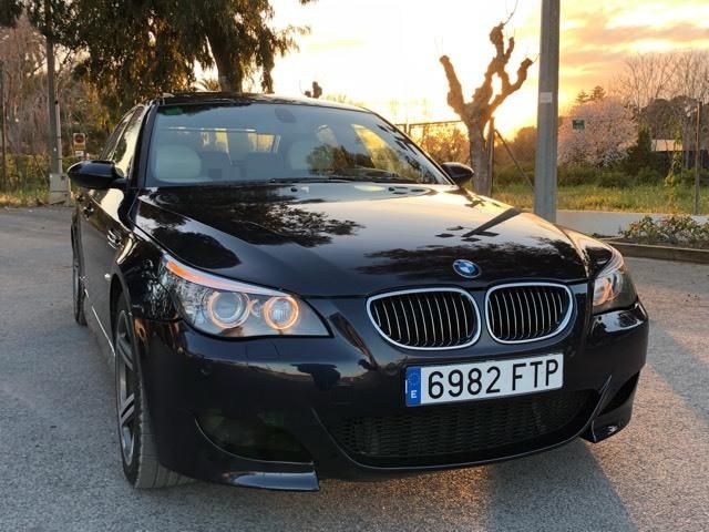 BMW M5 • 2007 • 160,000 km 3