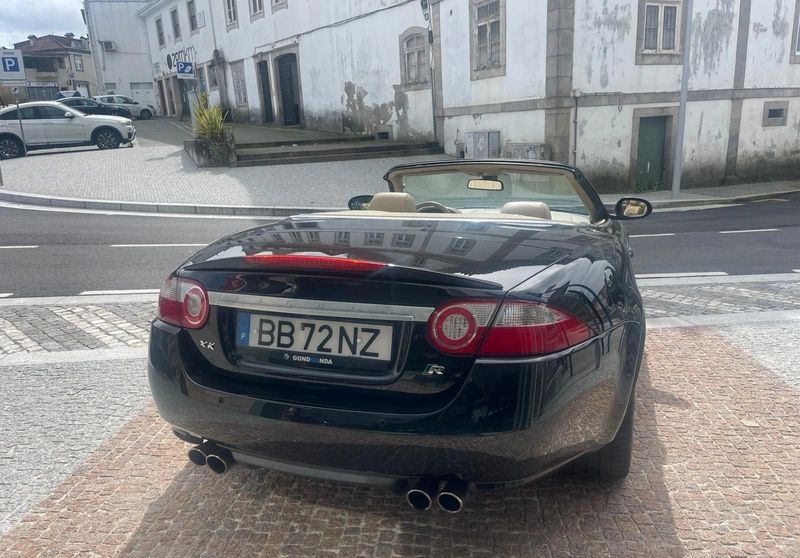 Jaguar XKR • 2009 • 190,000 km 10