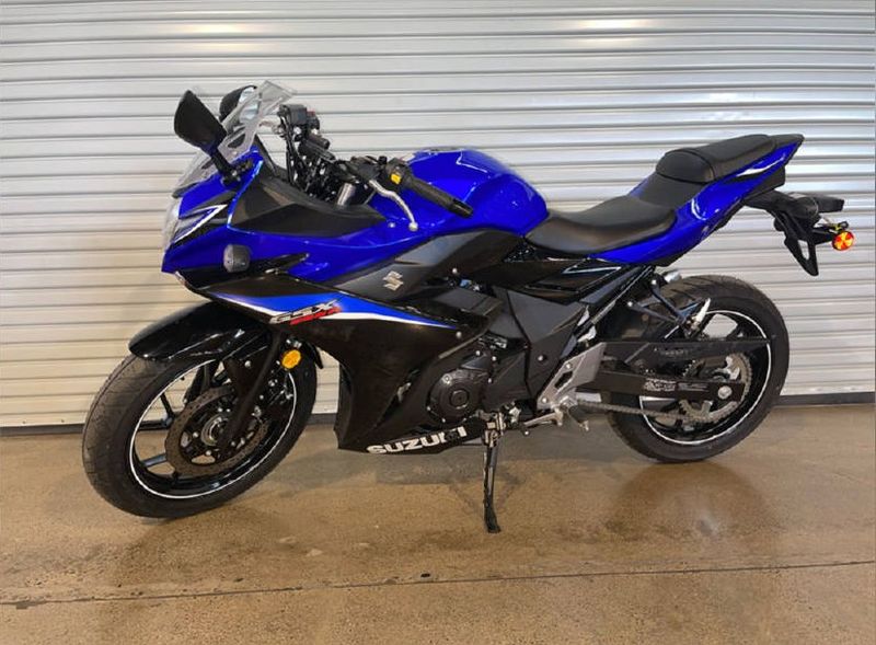 Suzuki gsx 250r • 2020 • 829 km 2