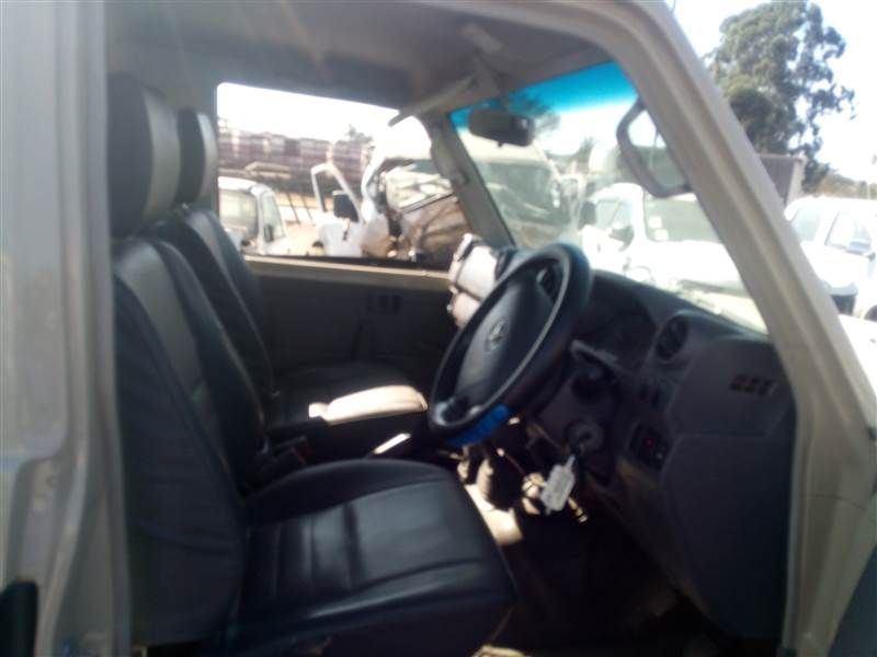 Toyota Land Cruiser • 2012 • 130,255 km 7