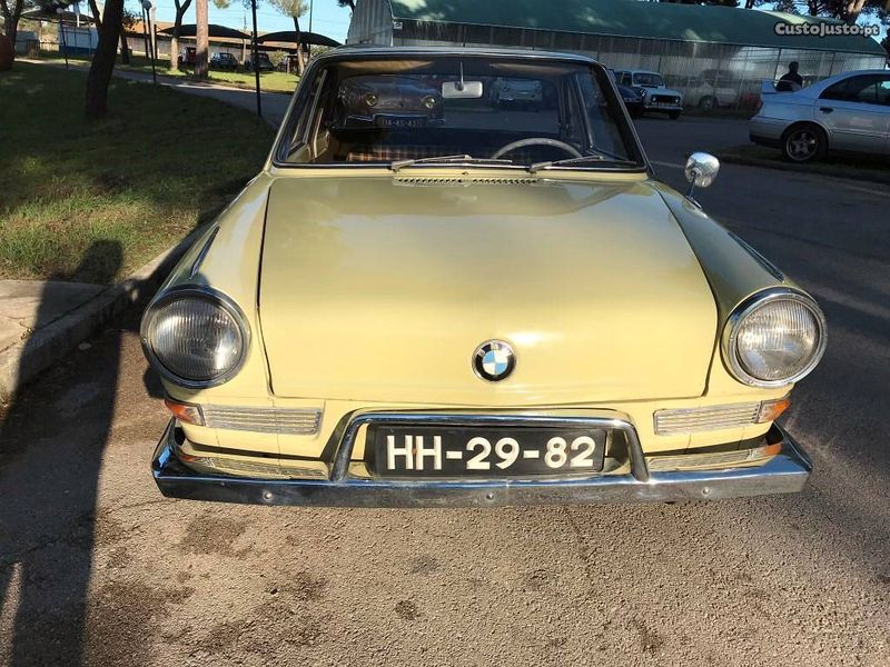 BMW 7 • 1980 • 80,000 km 2