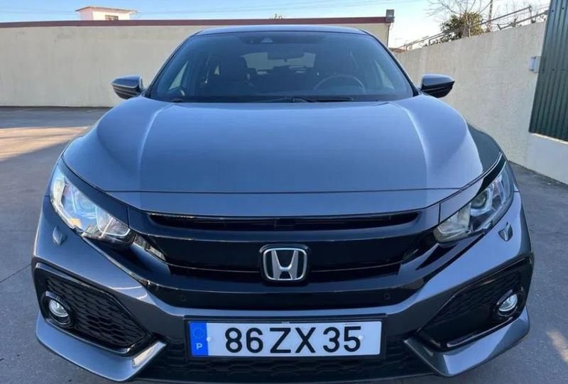 Honda Civic • 2020 • 5,748 km 1