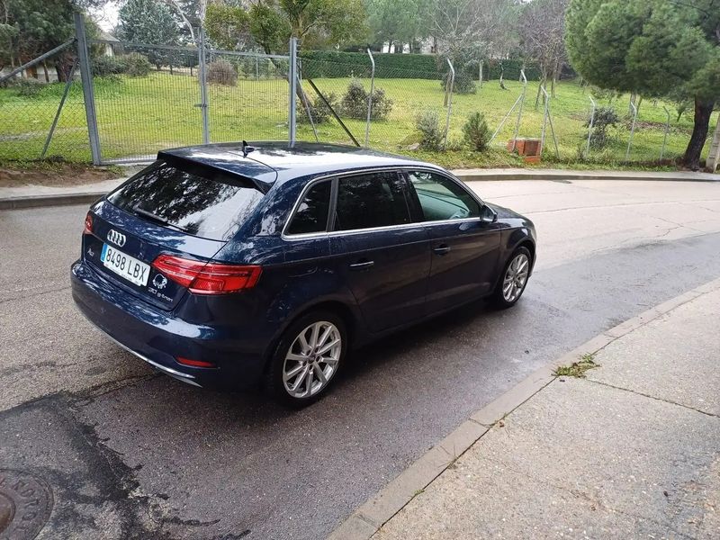 Audi A3 • 2019 • 56,600 km 4