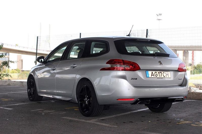 Peugeot 308 • 2016 • 143,000 km 7