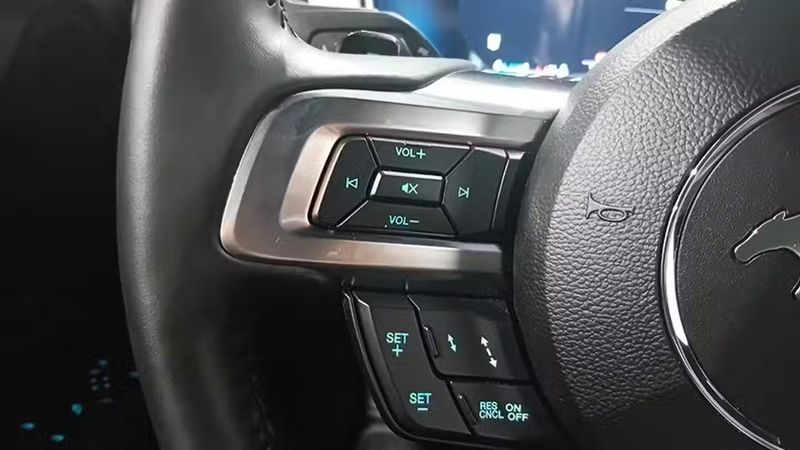 Ford Mustang • 2021 • 7,282 km 14