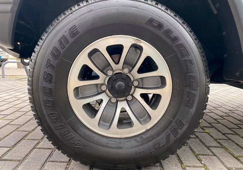 Mitsubishi Pajero • 1991 • 250,000 km 4