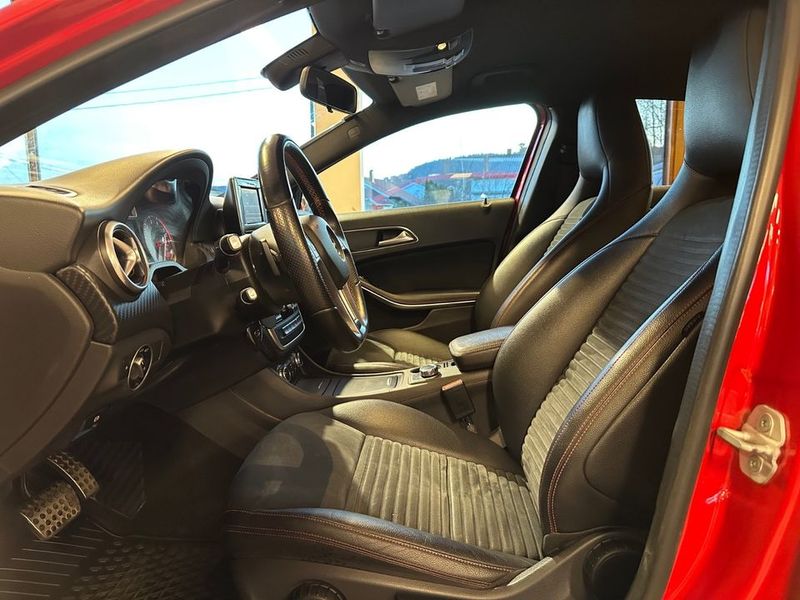 Mercedes-Benz CLA • 2014 • 99,000 km 5