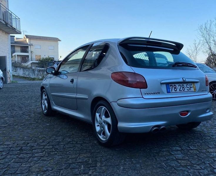 Peugeot 206 • 2002 • 250,000 km 10