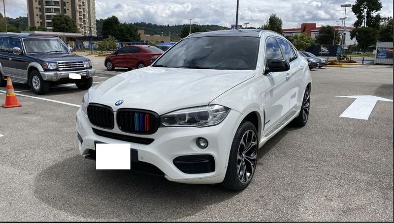 BMW X6 • 2015 • 110,000 km 1
