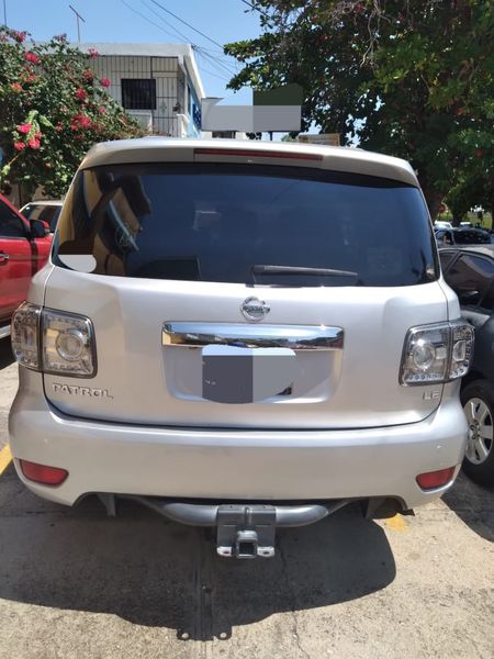 Nissan Patrol • 2011 • 214,750 km 2