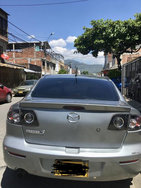 Mazda 3 • 2008 • 165,000 km 15