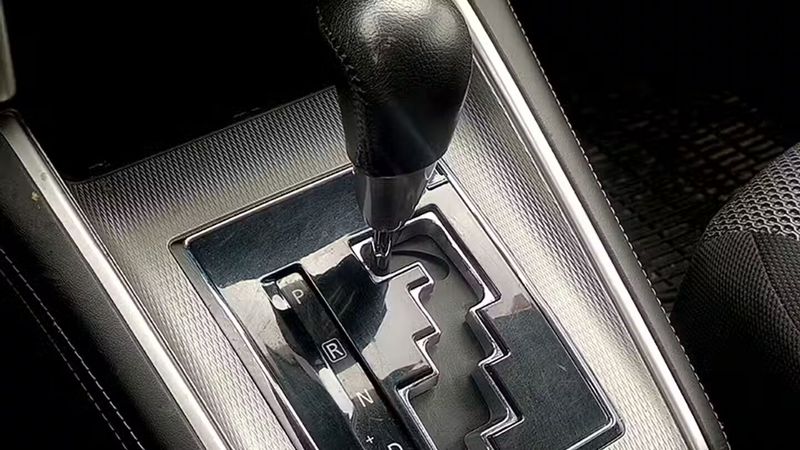 Mitsubishi L200 • 2020 • 121,530 km 6