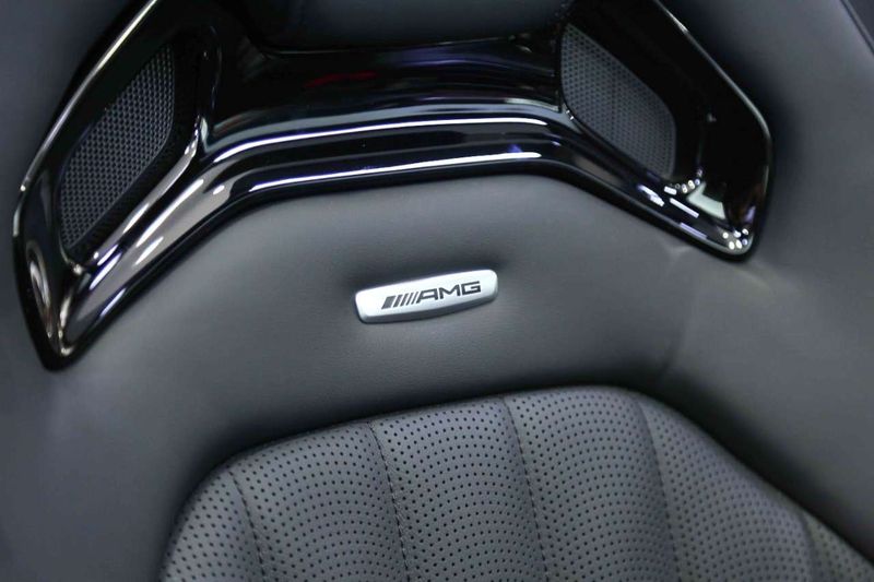 Mercedes-Benz AMG GT • 2022 • 8,000 km 11