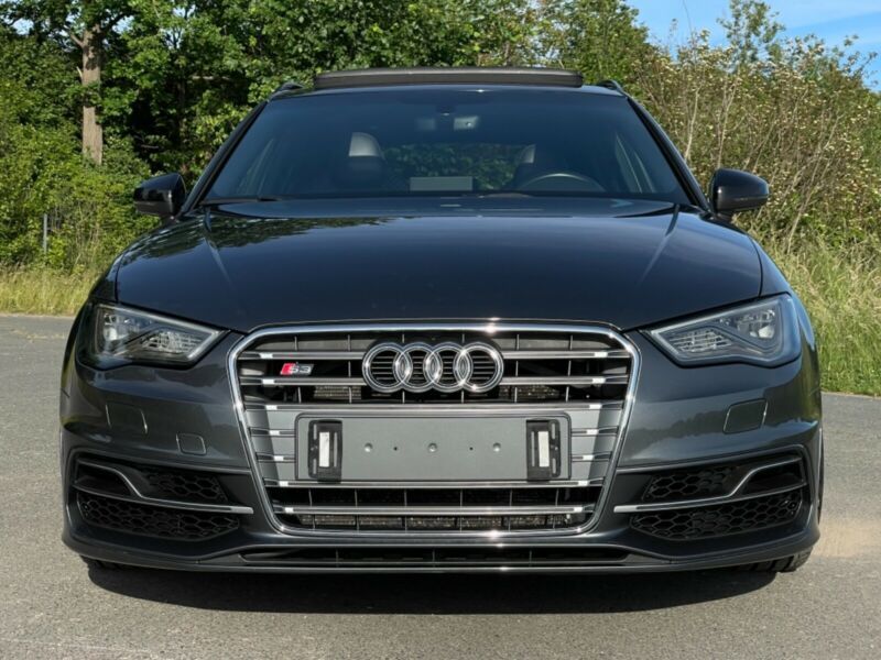 Audi S3 • 2016 • 129,500 km 4
