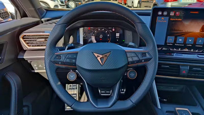 Seat Leon • 2025 • 7,400 km 27