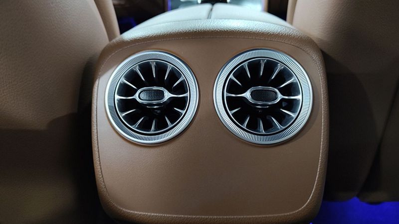 Mercedes-Benz E Coupé • 2017 • 77,725 km 12