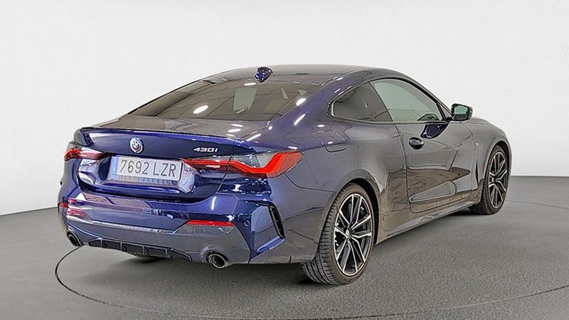 BMW 4 Series • 2022 • 18,100 km 4