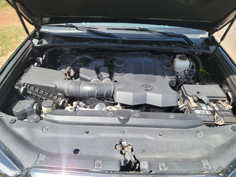 Toyota 4Runner • 2017 • 80,000 km 5