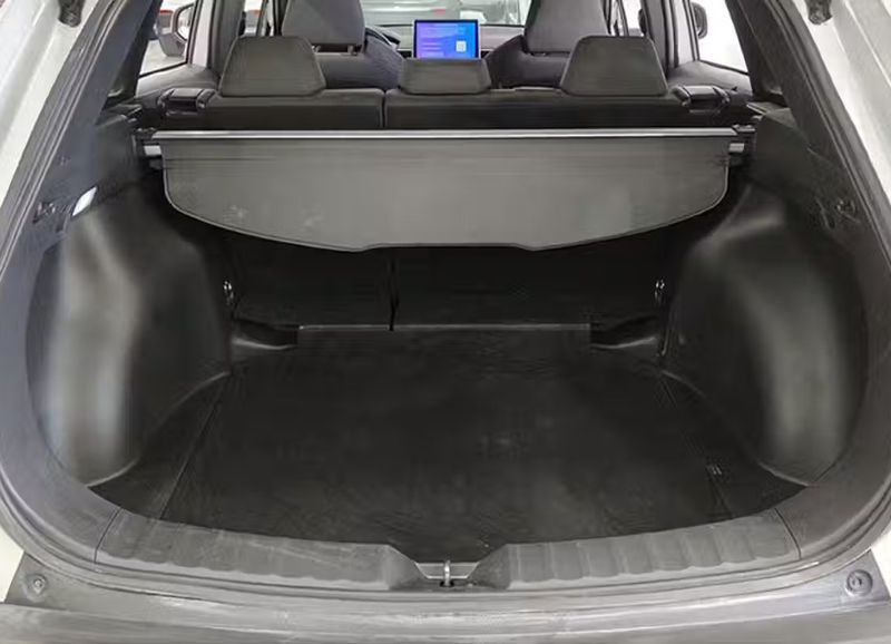 Toyota Corolla • 2023 • 14,894 km 12