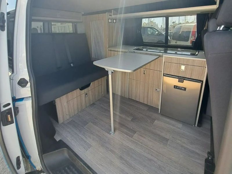 Volkswagen California • 2020 • 45,000 km 8