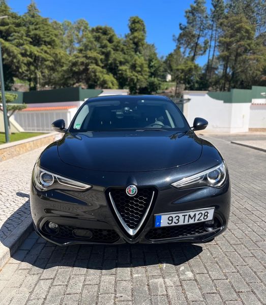 Alfa Romeo Stelvio • 2017 • 65,500 km 1