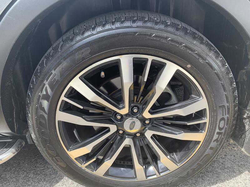 Ford Explorer • 2016 • 45,000 km 6