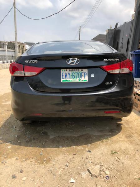 Hyundai Elantra • 2013 • 125,000 km 6