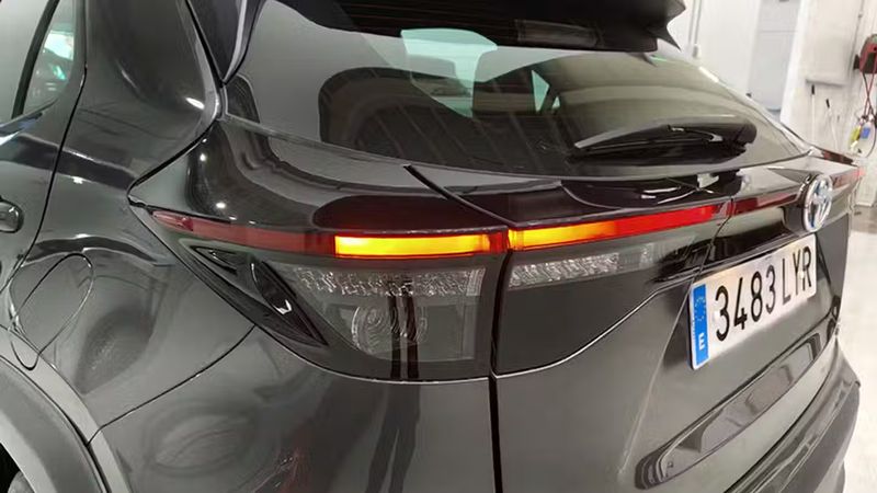 Toyota Yaris • 2022 • 32,203 km 9